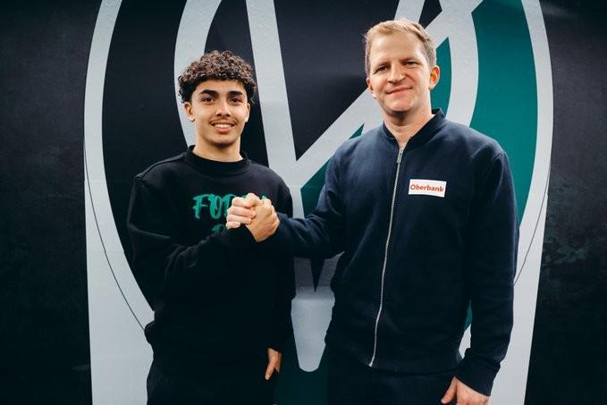 世界杯比赛在线观看平台-官方：奥超俱乐部里德租借拜仁小将纳斯拉维，含选择买断条款