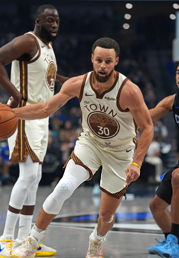 世界杯高清赛事直播地址-落选秀准三双对飙库里38分，状元21+11克莱哑火，独行侠复仇勇士